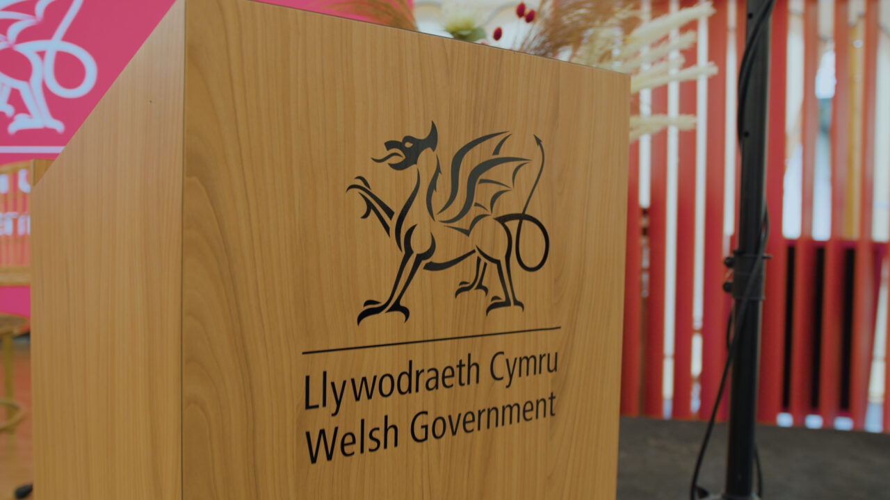Working in collaboration - Adnodd
