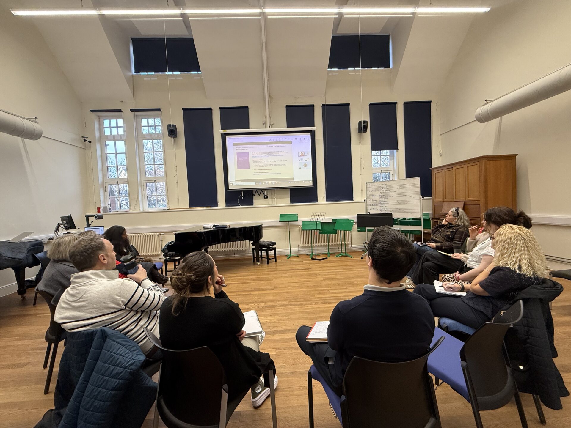 A lecture from the DARPL course. | Darlith o'r cwrs DARPL.